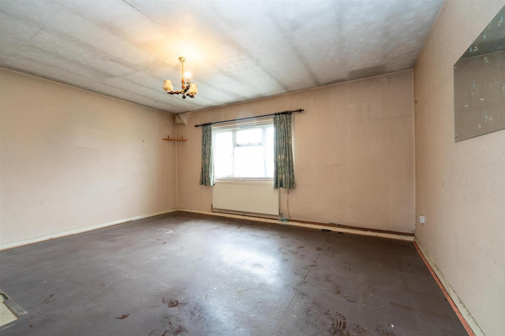 Ely Gardens, Borehamwood, WD6
