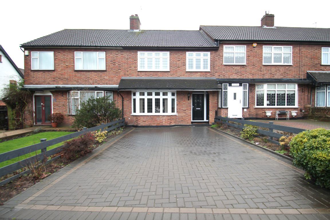 Romford Road, Chigwell, IG7