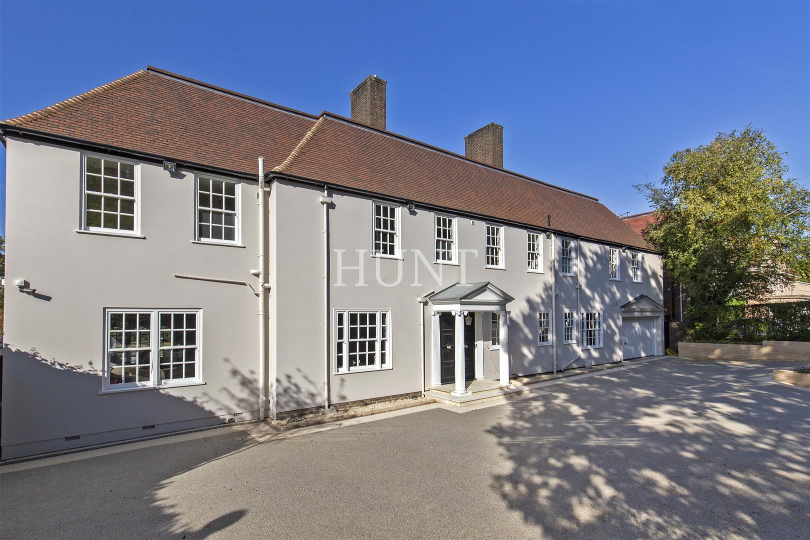 Property in Manor Road, Chigwell, Essex, IG7 5PG