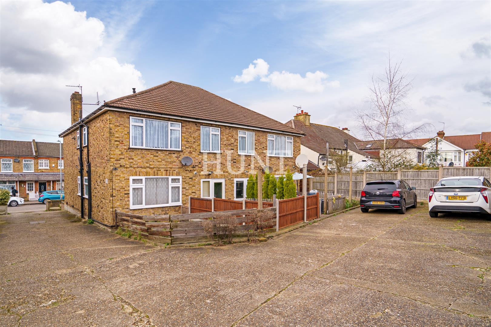 Property in Gainsborough Road, Woodford Green, Essex, IG8 8EE