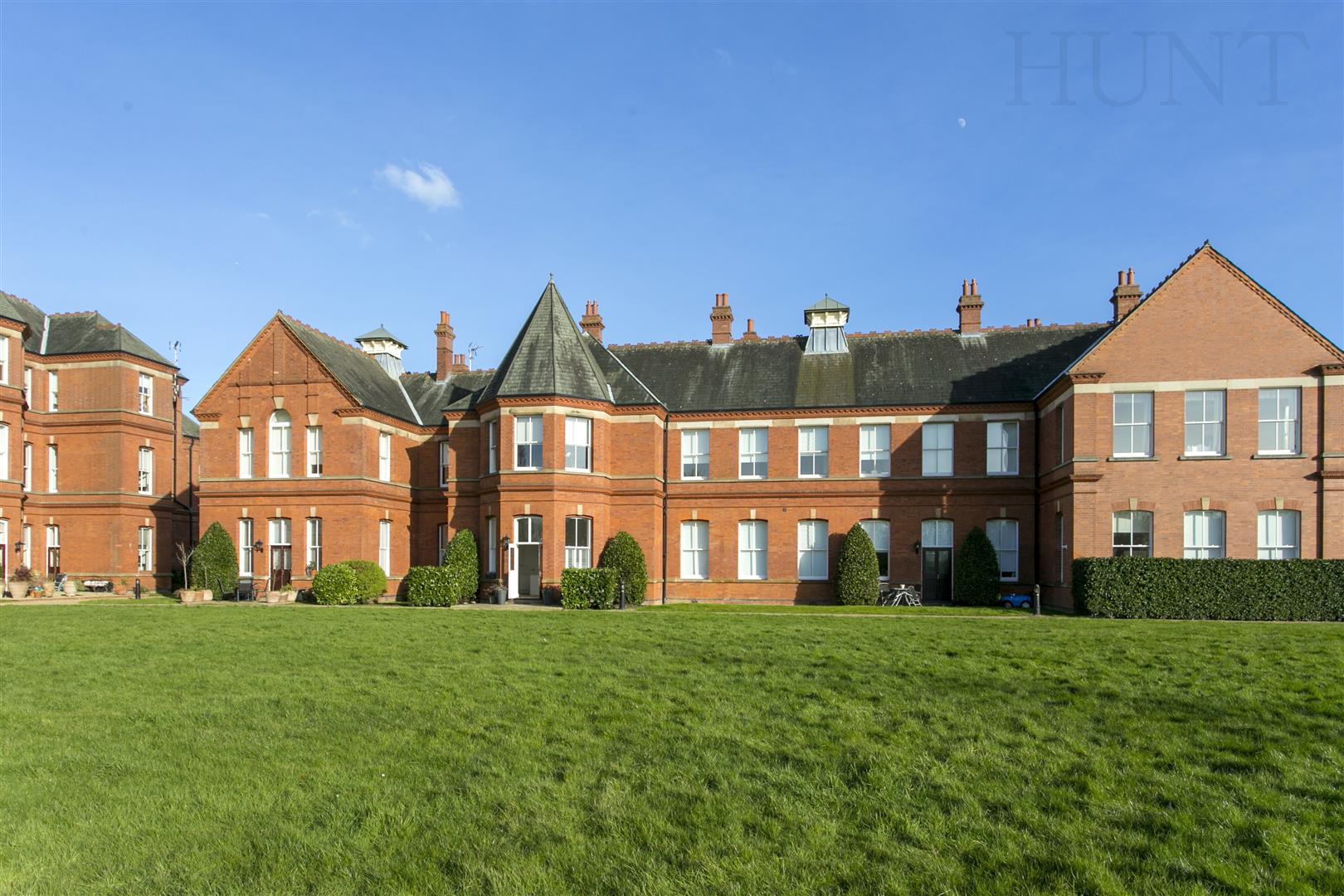 Property in Osborne House, Repton Park, Woodford Green, Essex, IG8 8RE