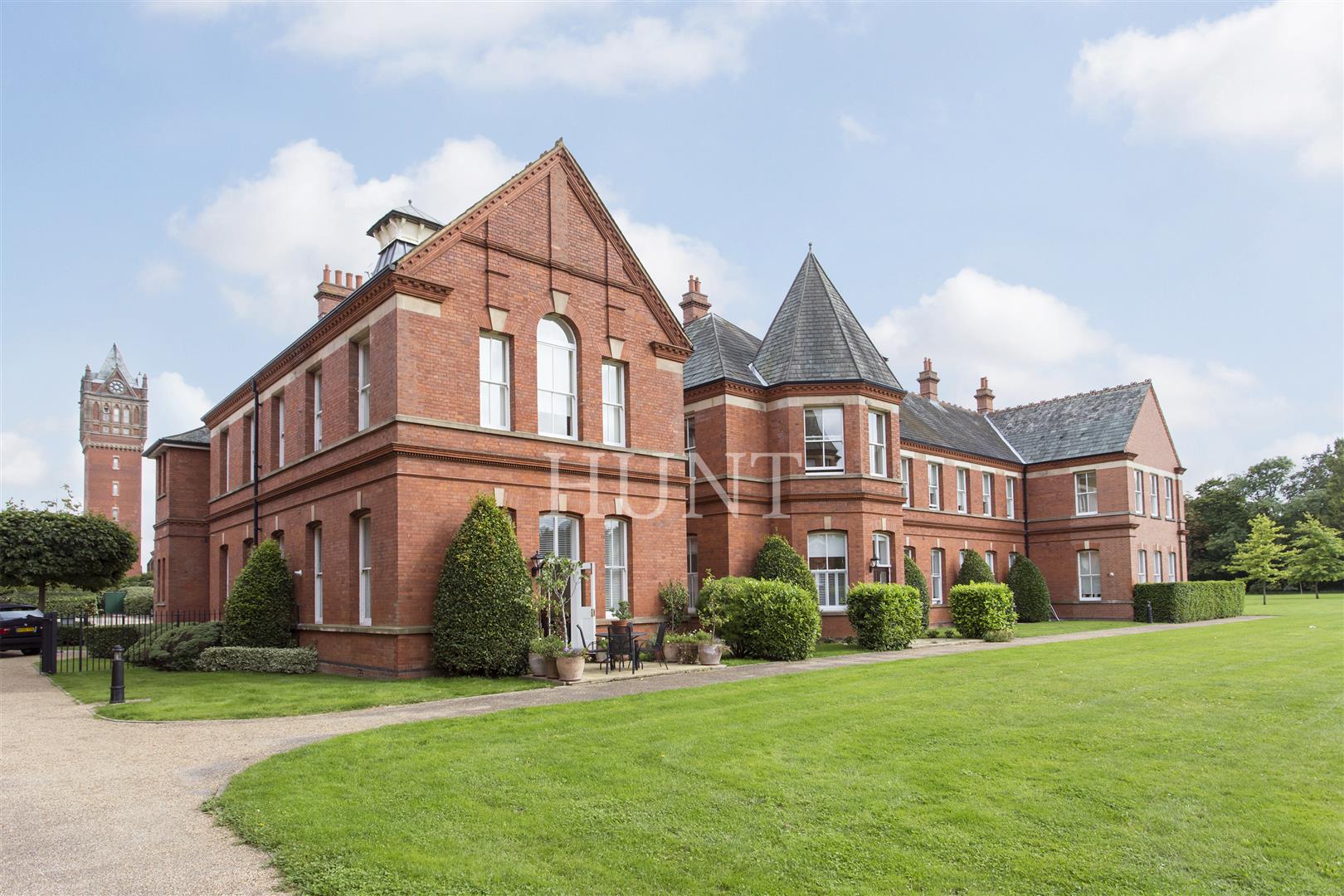 Property in Osborne House, Repton Park, Woodford Green, Essex, IG8 8RE