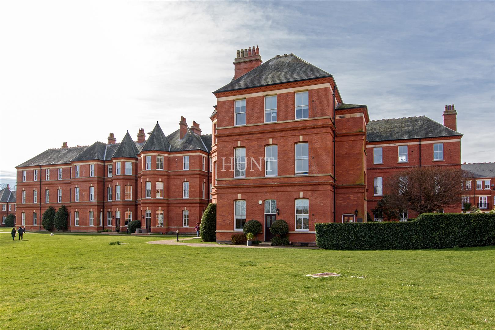 Property in Devonshire House, Repton Park, Woodford Green, Essex, IG8 8RN