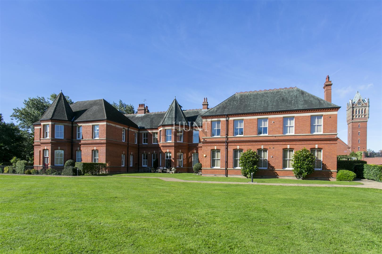 Property in Bartholomew House, Repton Park, Woodford Green, Essex, IG8 8RP