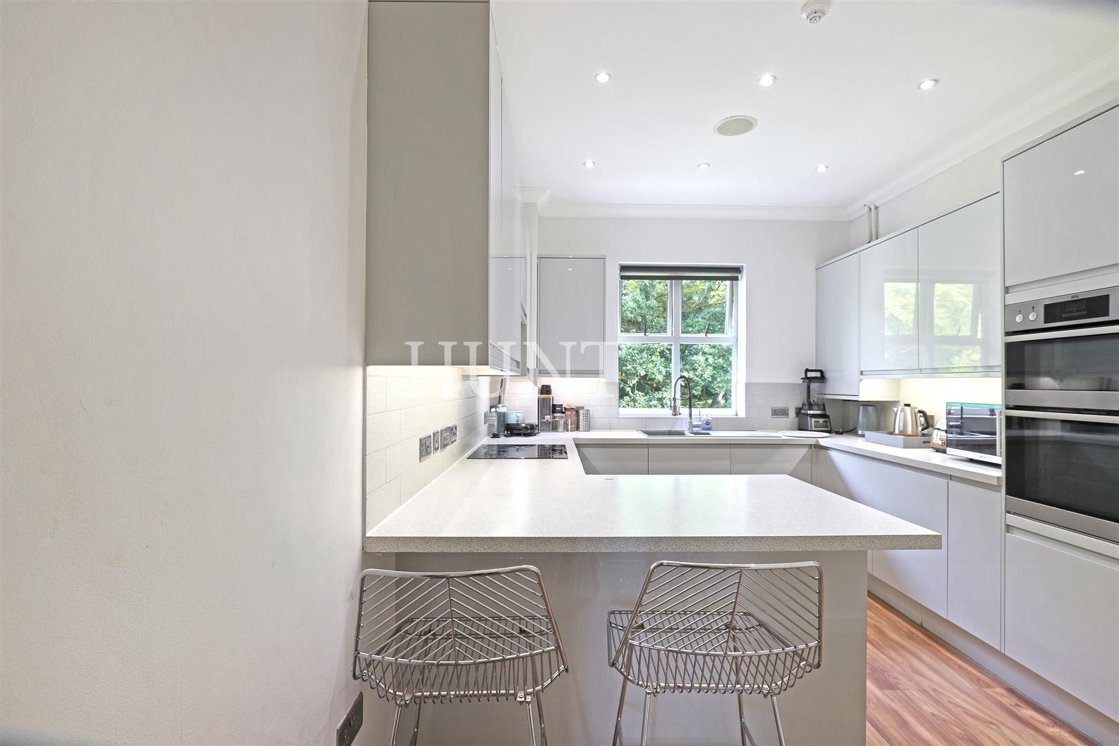 The Manor, Woodford Green, IG8