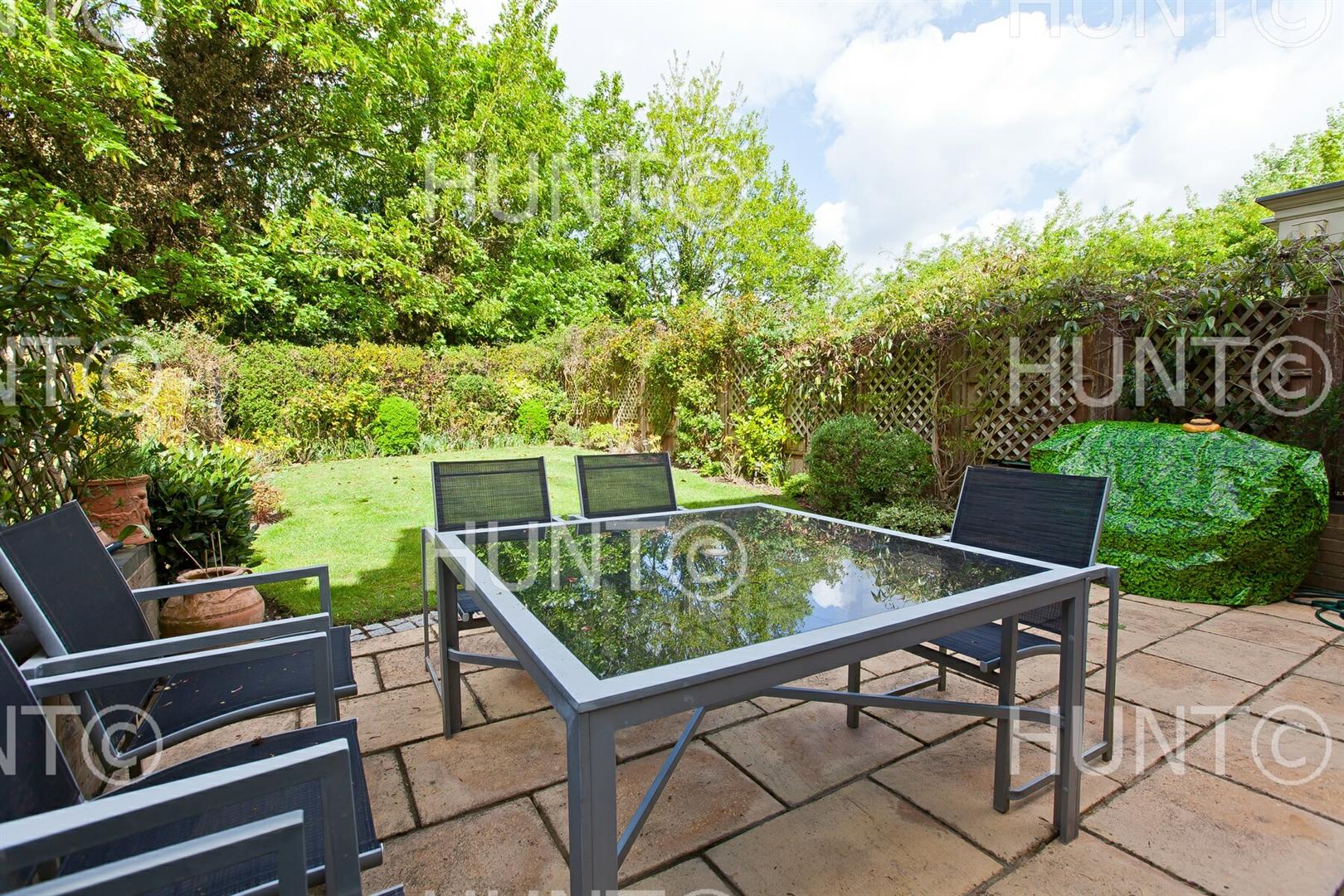 Regents Drive, Woodford Green, IG8