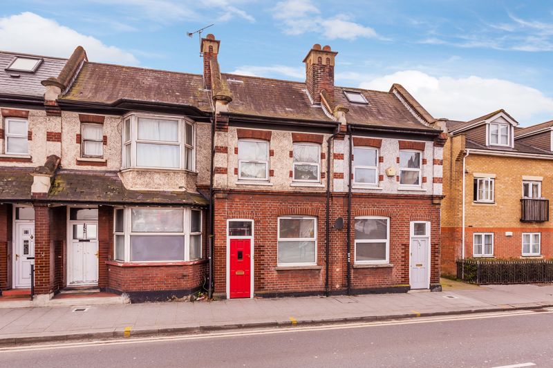 Property in Southbridge Road, Croydon, Surrey, CR0 1DR