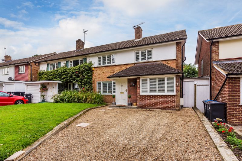 Property in Falconwood Road, Croydon, Surrey, CR0 9BB