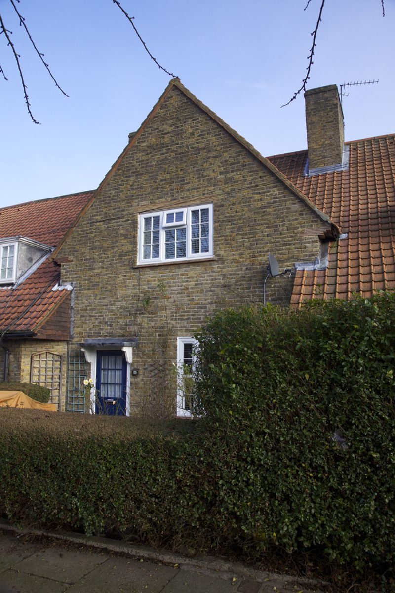 Property in Huntingfield Road, London, Greater London, SW15 5EN