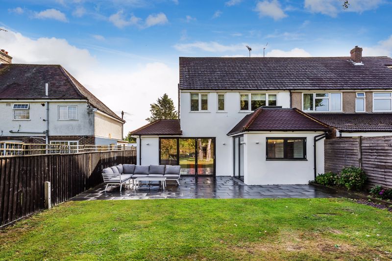 Property in Saxbys Lane, Lingfield, Surrey, RH7 6DP