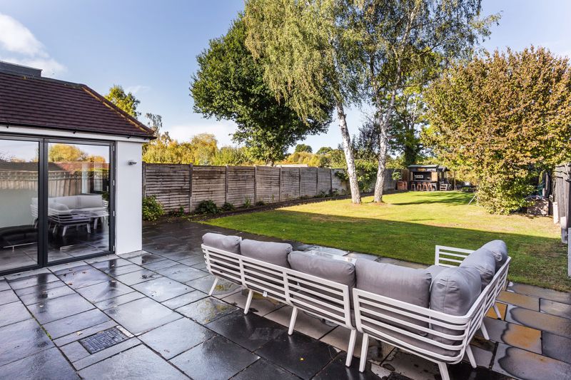 Property in Saxbys Lane, Lingfield, Surrey, RH7 6DP