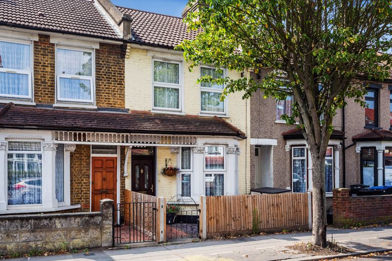Property in Frant Road, Thornton Heath, Surrey, CR7 7JZ