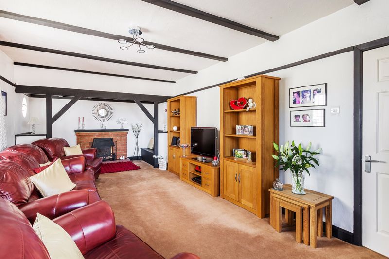 Property in Keston Avenue, Coulsdon, Surrey, CR5 1HL