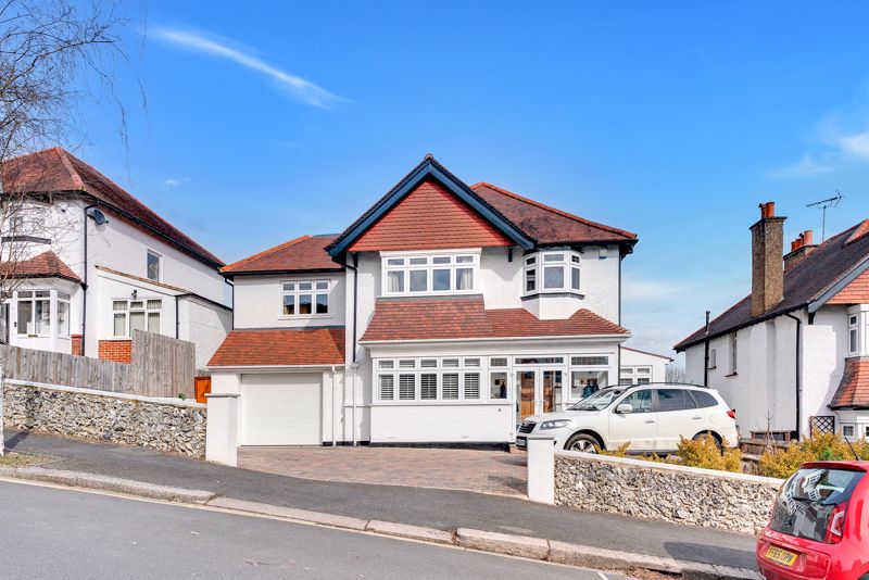 Property in Julien Road, Coulsdon, Surrey, CR5 2DN