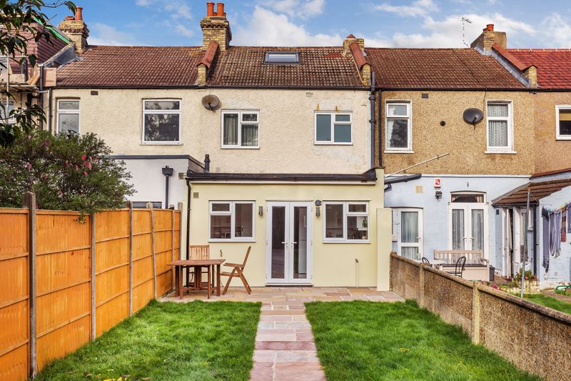 Property in Alderton Road, Croydon, Surrey, CR0 6HH