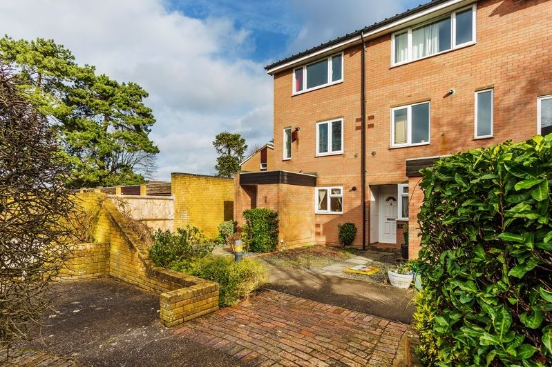 Estate Agents Croydon. Lettings Agents. Paul O'Shea Homes