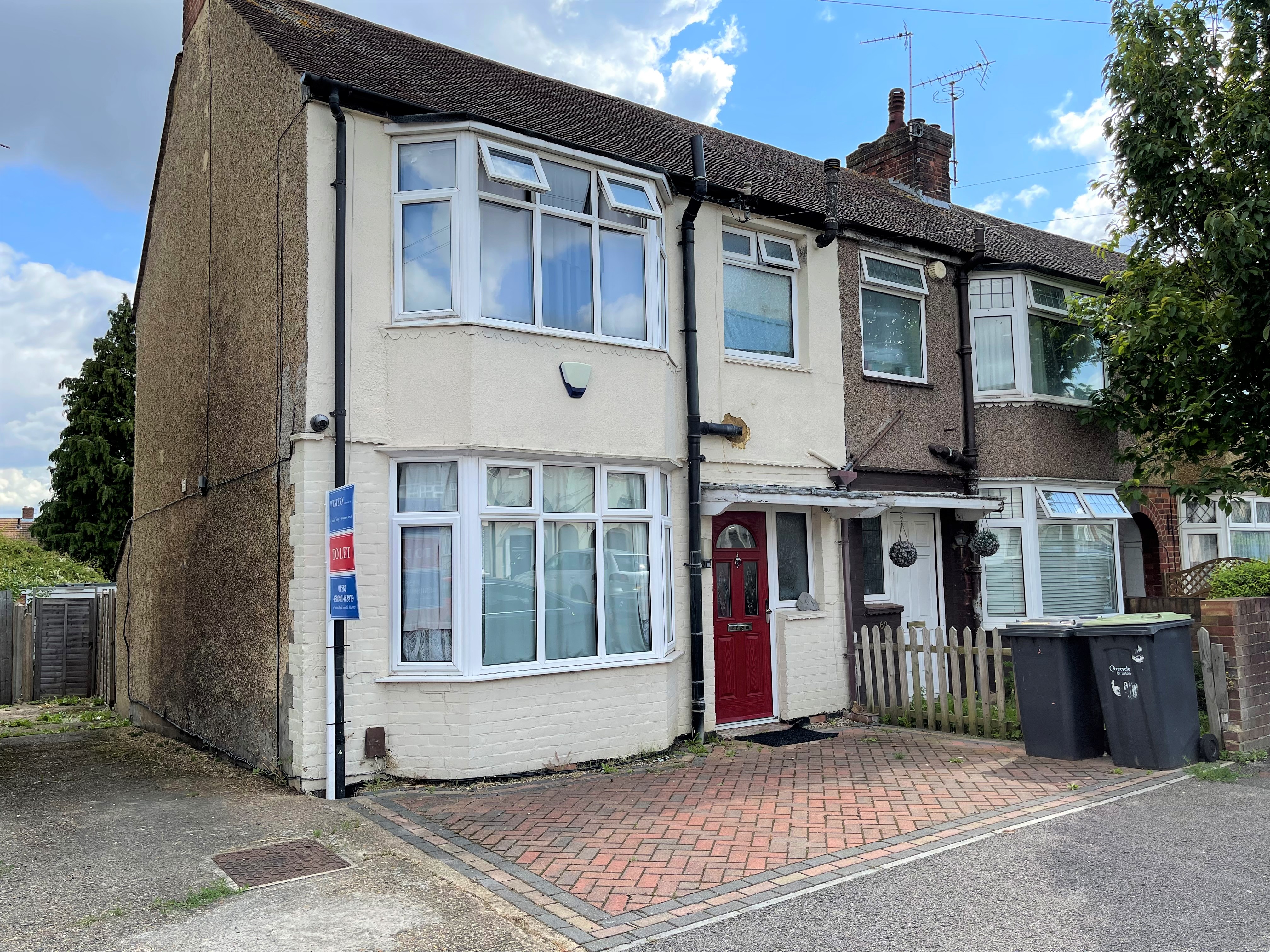 Shelley Road, Luton, LU4
