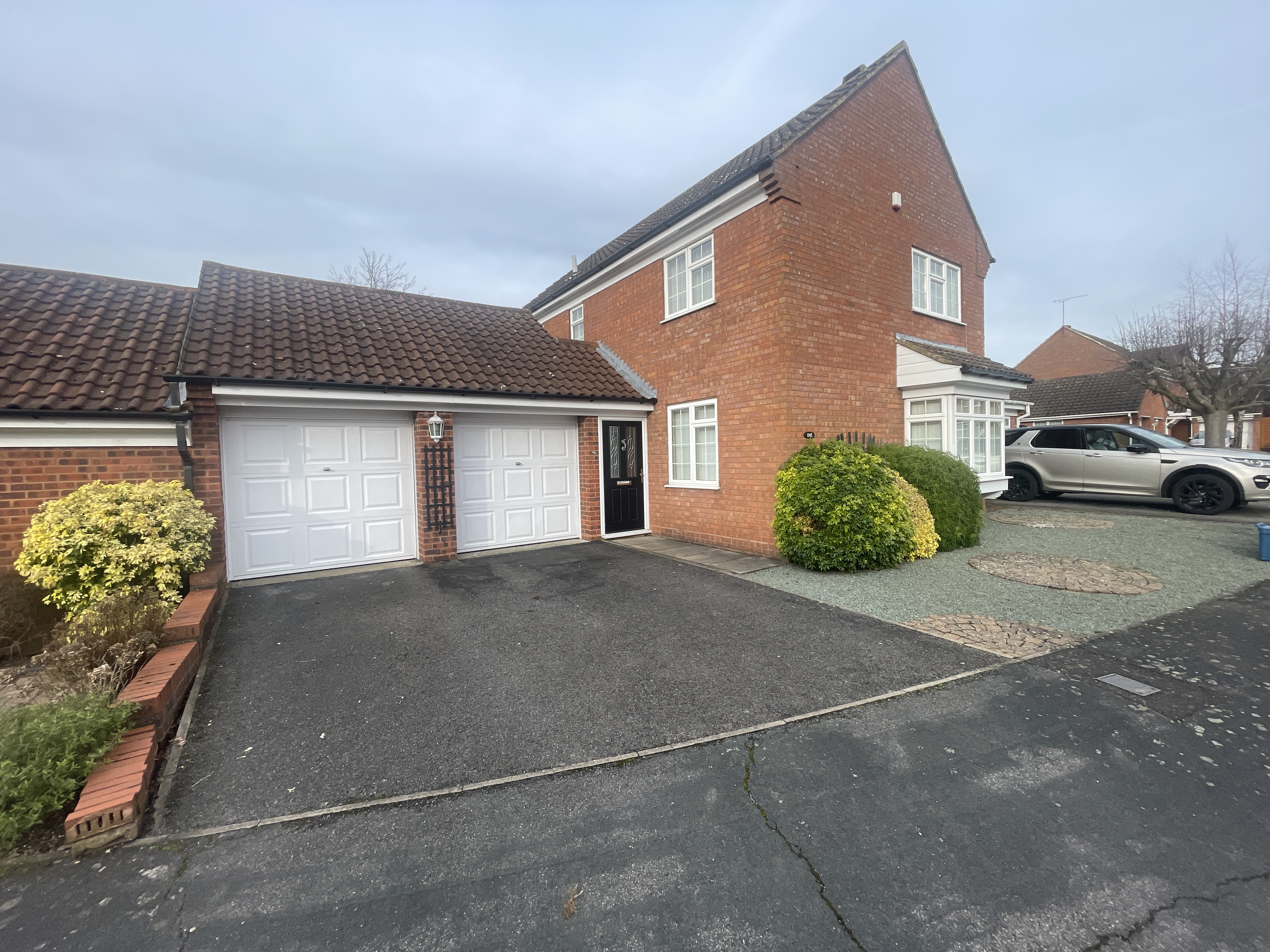 Wiveton Close, Luton, LU2