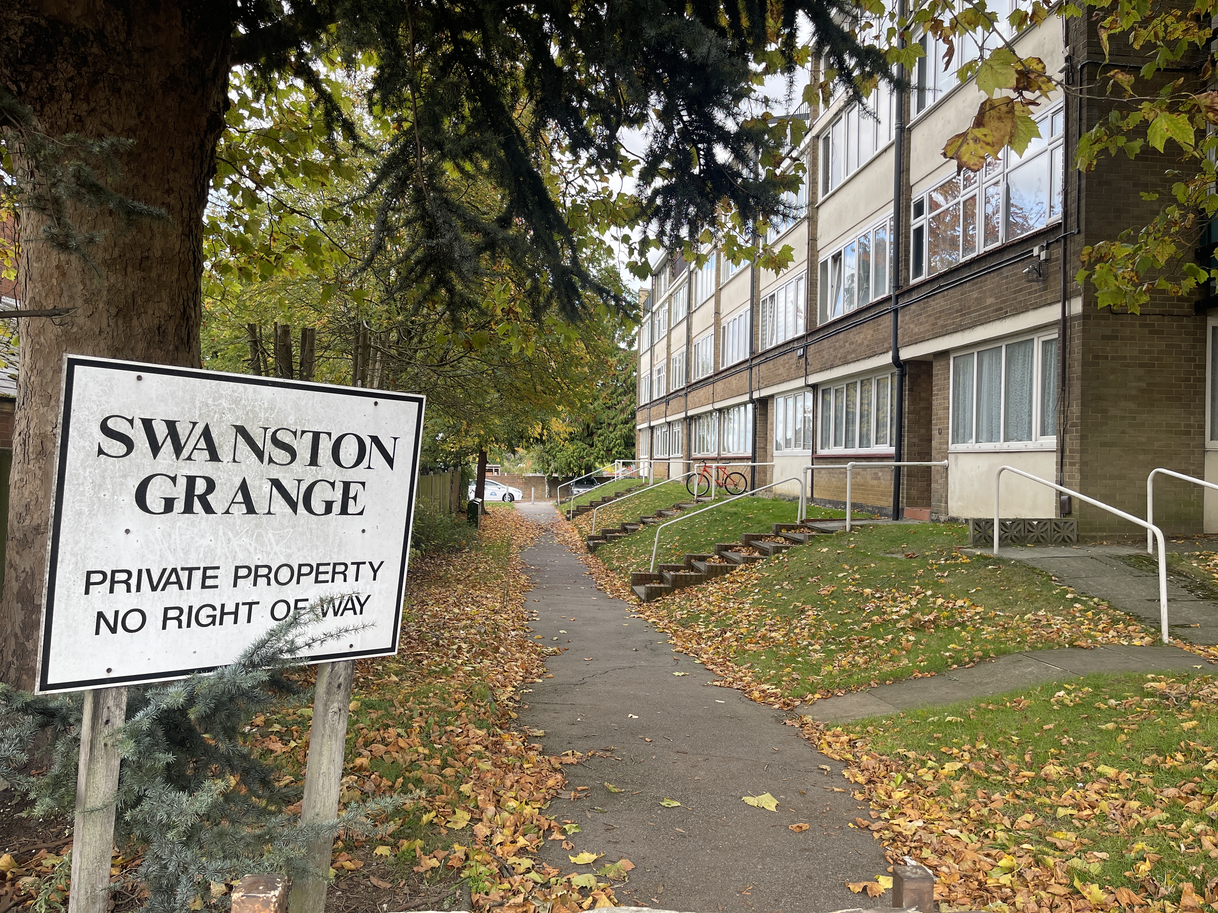 Dunstable Road, Luton, LU4