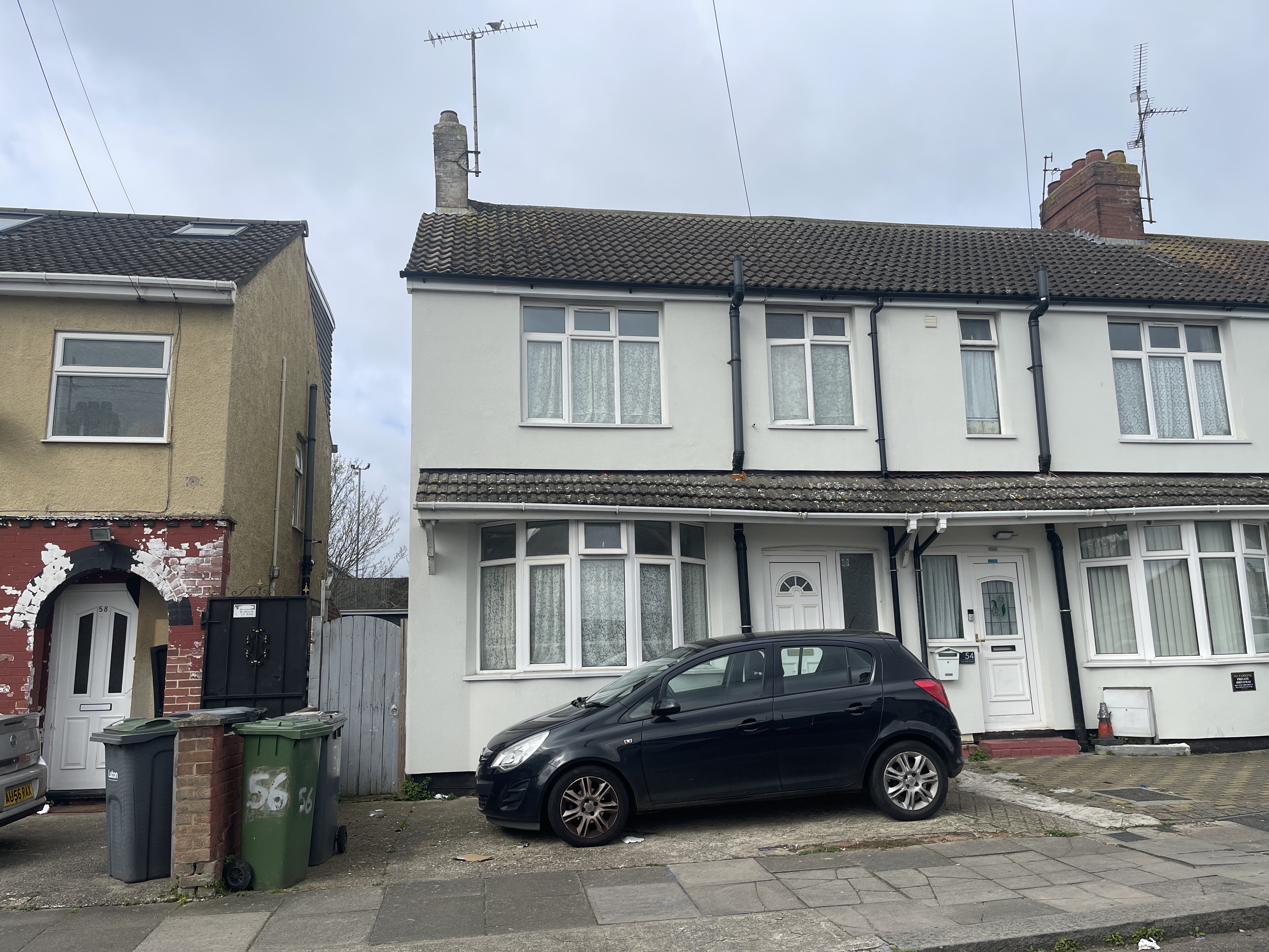 Thornhill Road, Luton, LU4