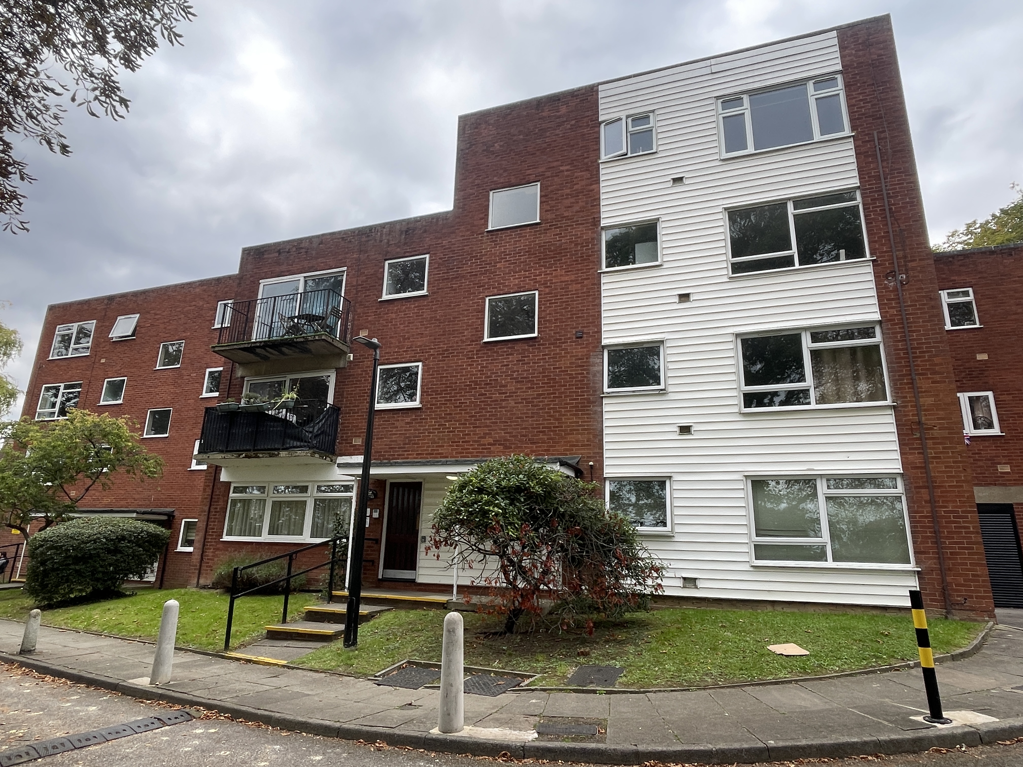 Arden Place, Luton, LU2