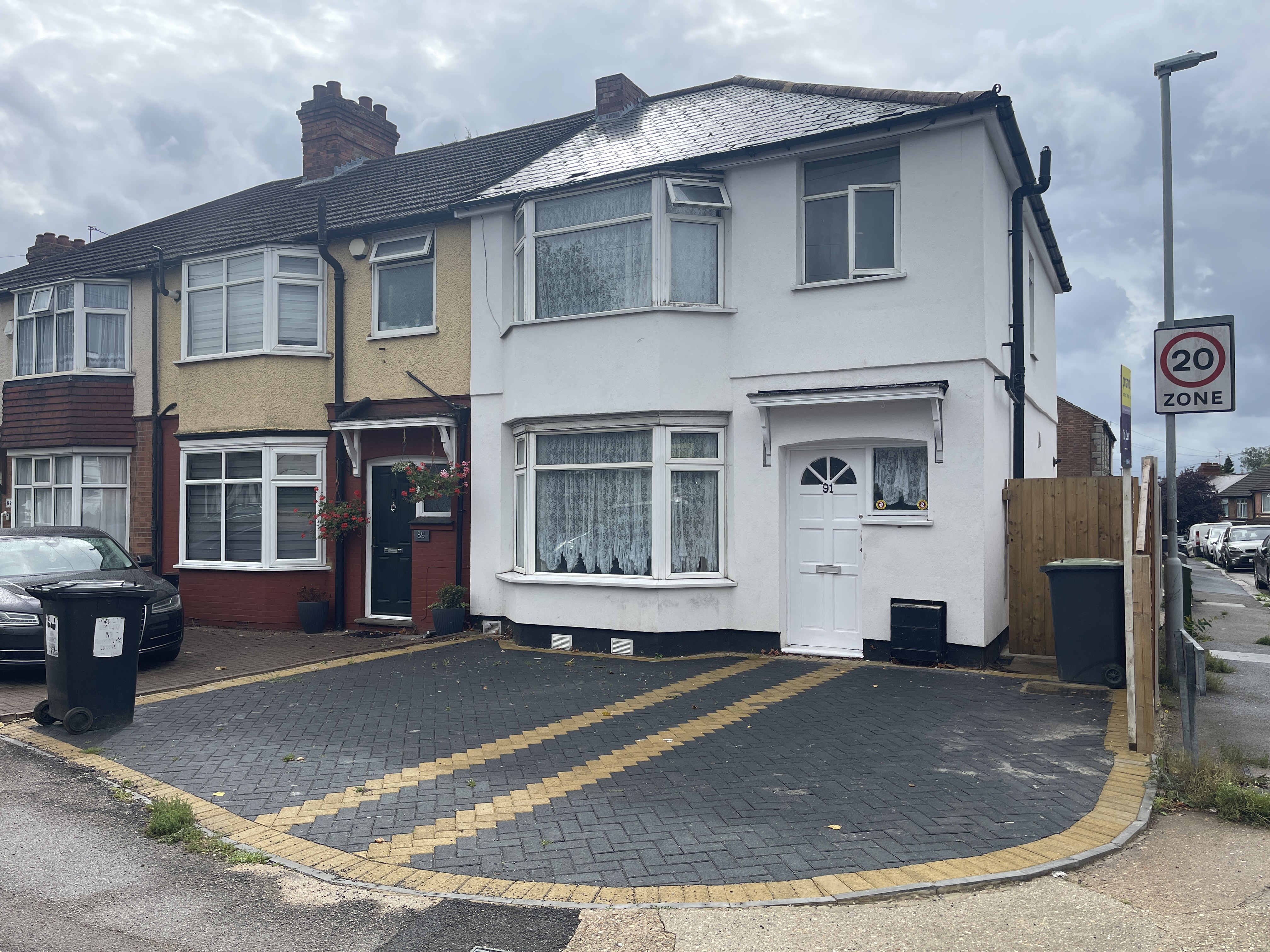 Stockingstone Road, Luton, LU2