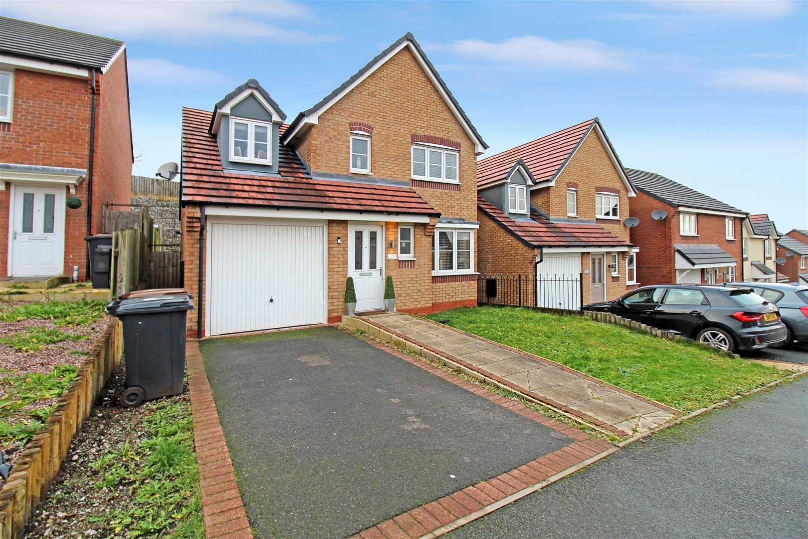 Property in Lamphouse Way, Wolstanton, Newcastle, Staffordshire, ST5 0GA