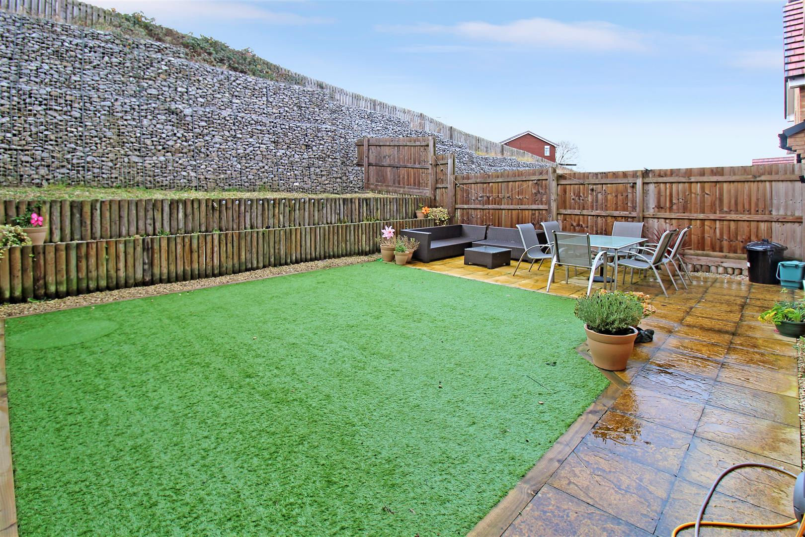 Property in Lamphouse Way, Wolstanton, Newcastle, Staffordshire, ST5 0GA