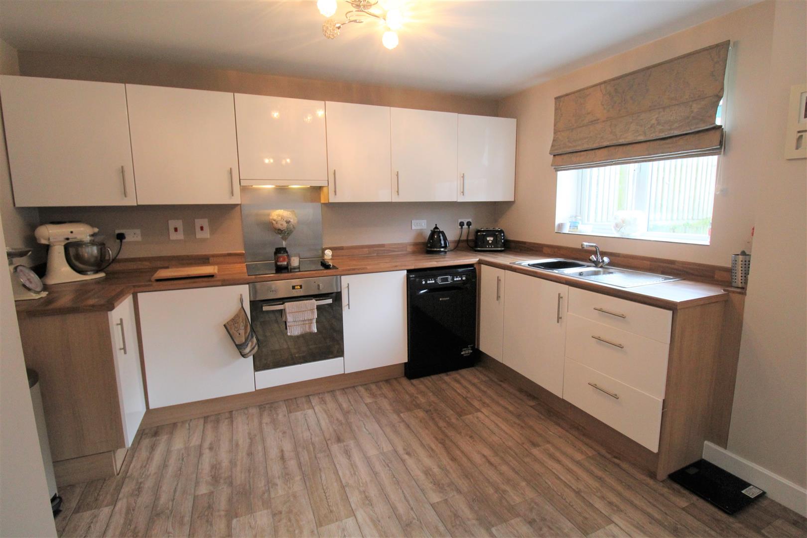 Property in Lamphouse Way, Wolstanton, Newcastle, Staffordshire, ST5 0GA