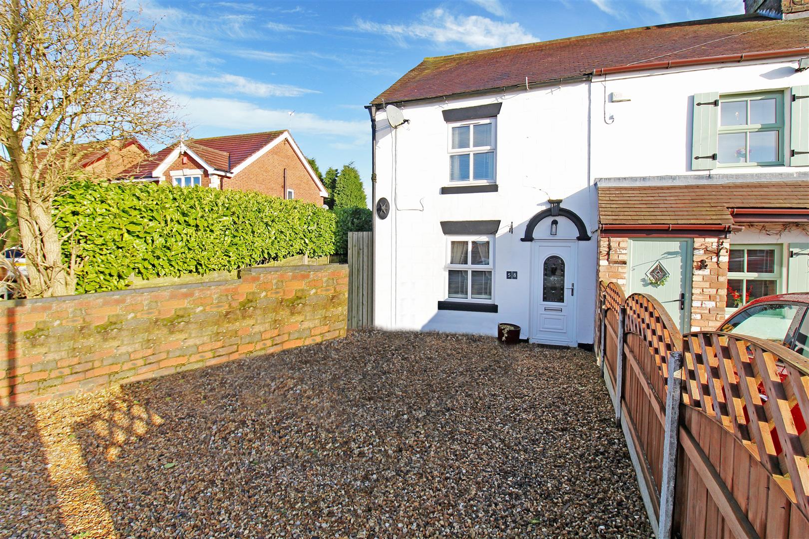 Property in High Street, Newchapel, StokeOnTrent, Staffordshire, ST7 4PT