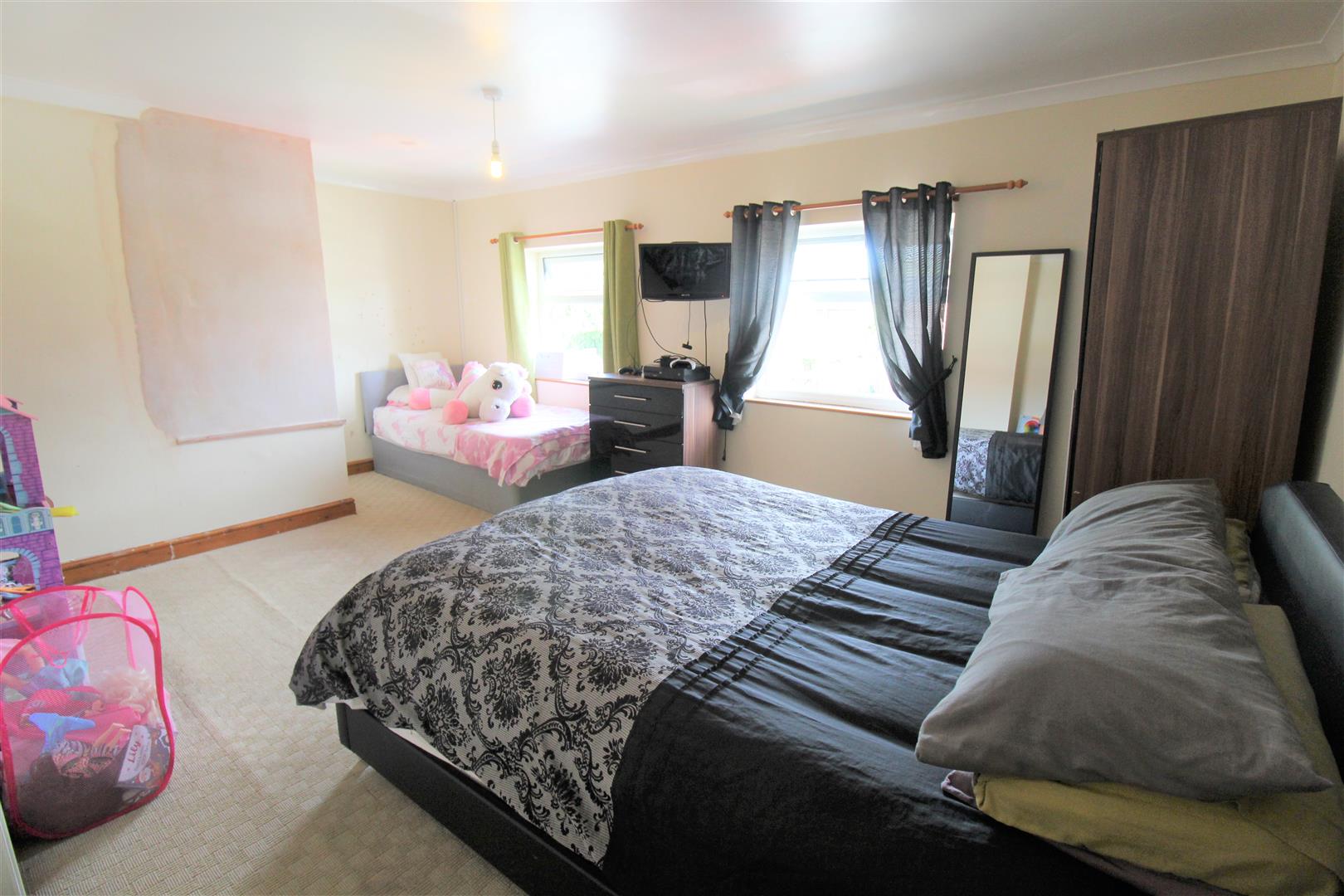 Property in Haslemere Avenue, Milton, StokeOnTrent, Staffordshire, ST2 7AU