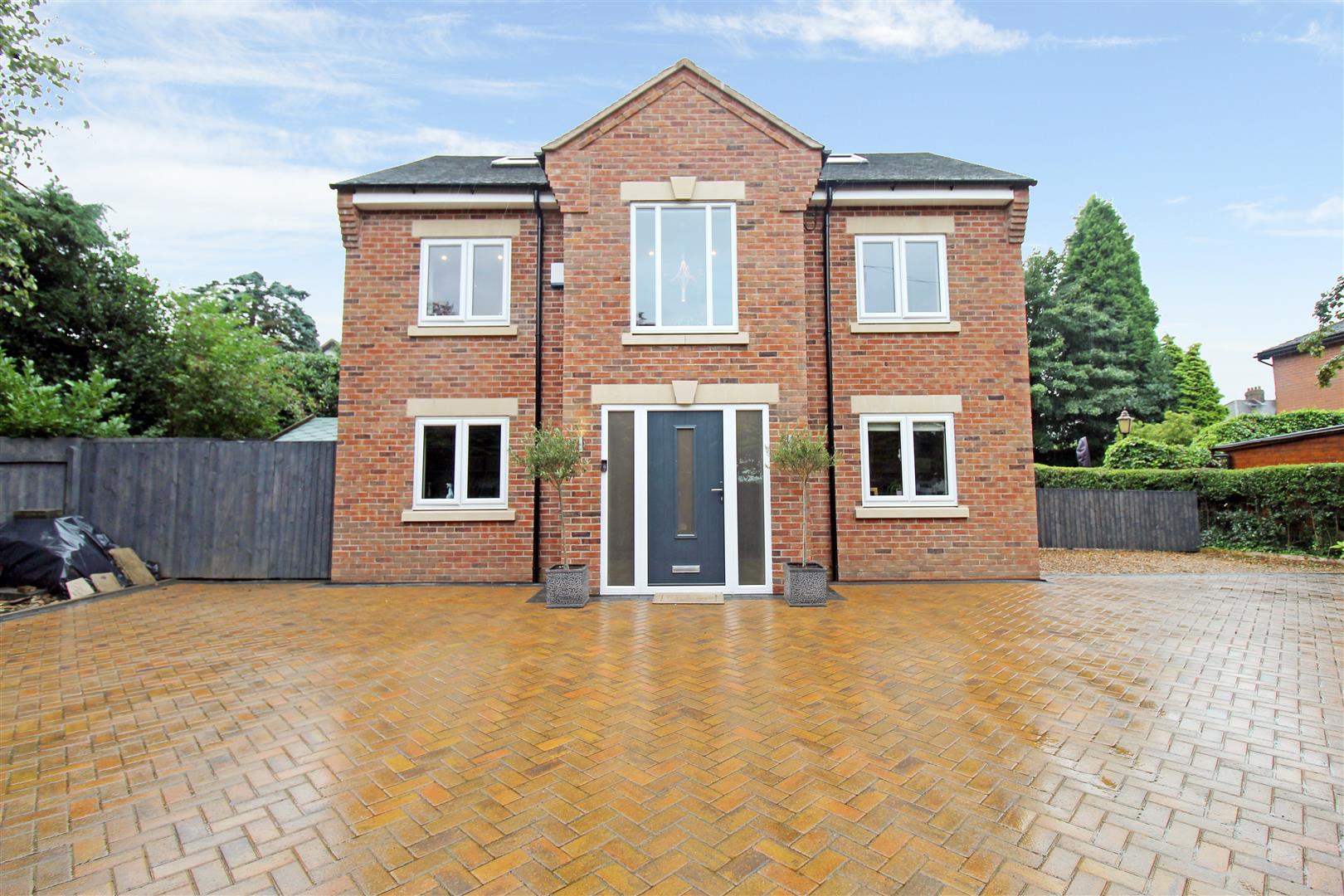Property in Leek New Road, Stockton Brook, StokeOnTrent