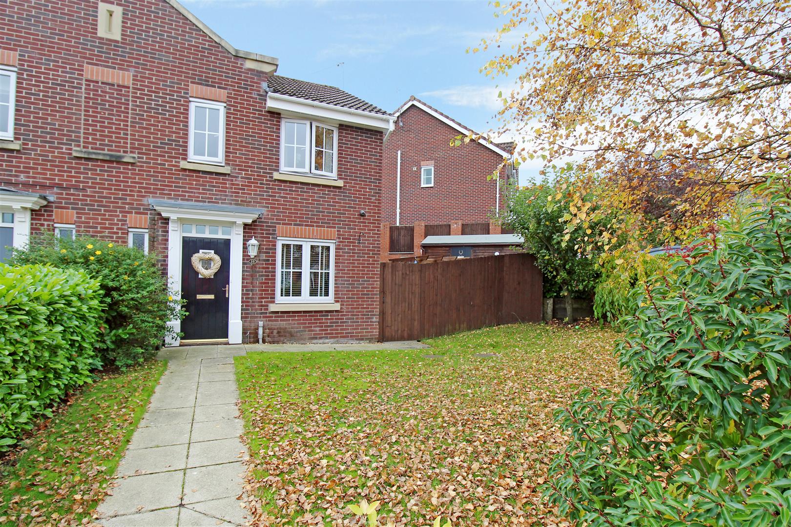 Property in Sapphire Drive, Milton, StokeOnTrent, Staffordshire, ST6 8HJ