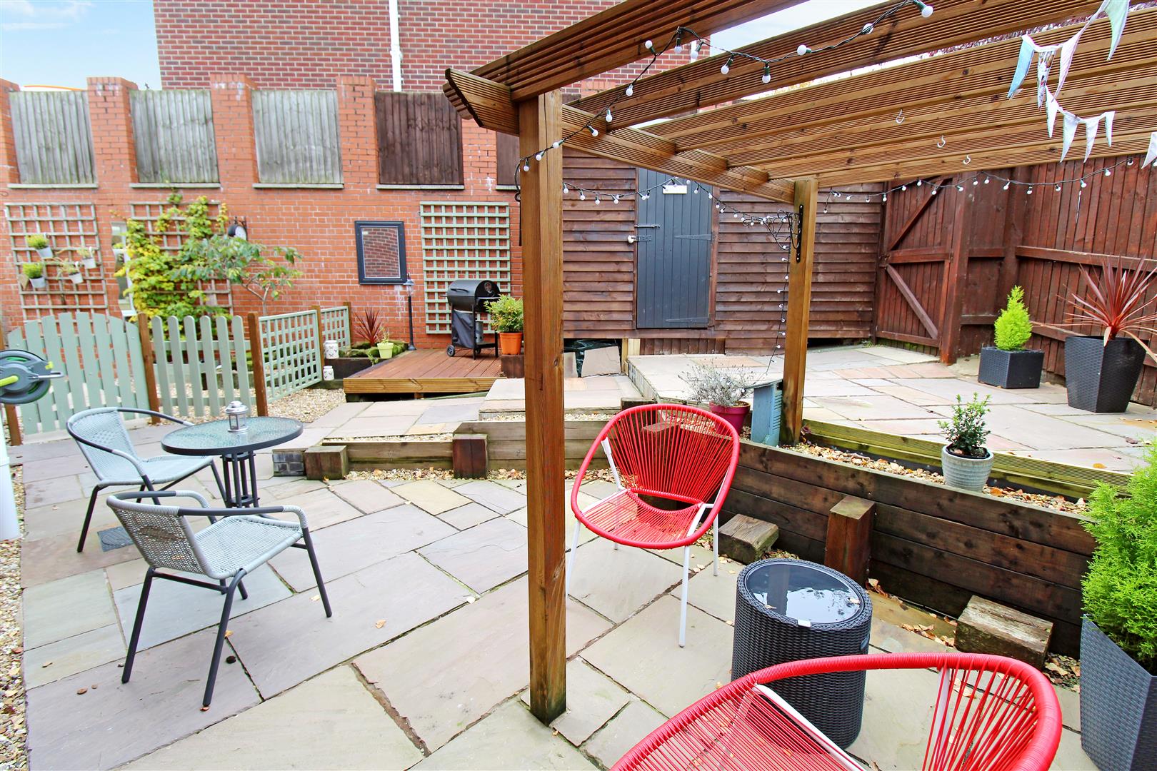 Property in Sapphire Drive, Milton, StokeOnTrent, Staffordshire, ST6 8HJ