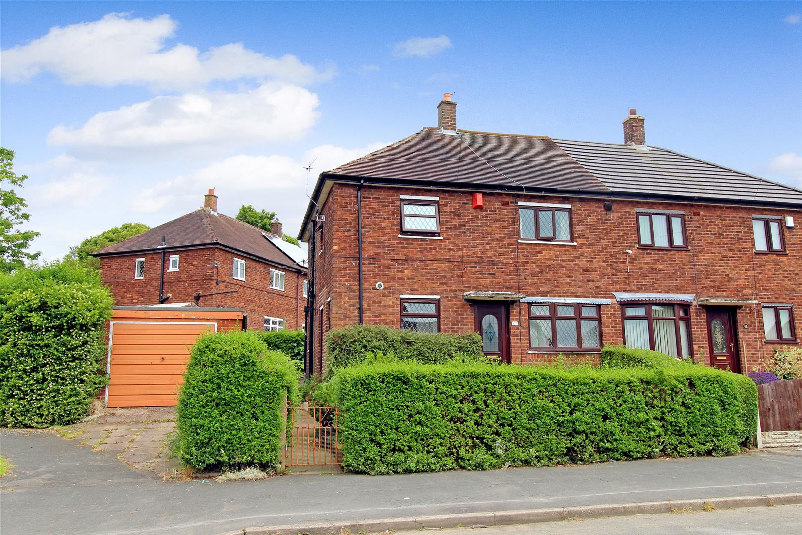 Property in Wellfield Road, Bentilee, StokeOnTrent, Staffordshire