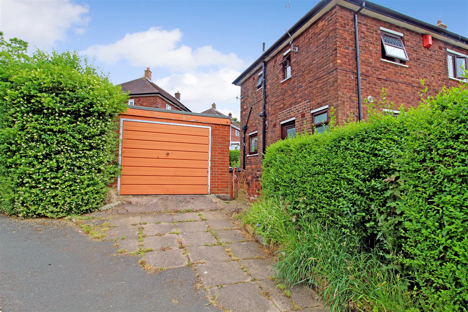 Property in Wellfield Road, Bentilee, StokeOnTrent, Staffordshire