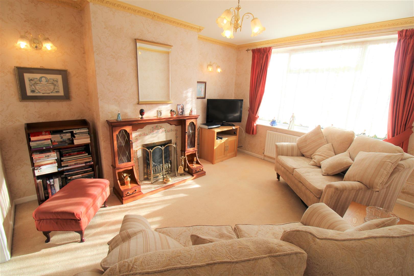 Property in Meadow Road, Brown Edge, StokeOnTrent, Staffordshire, ST6 8SQ