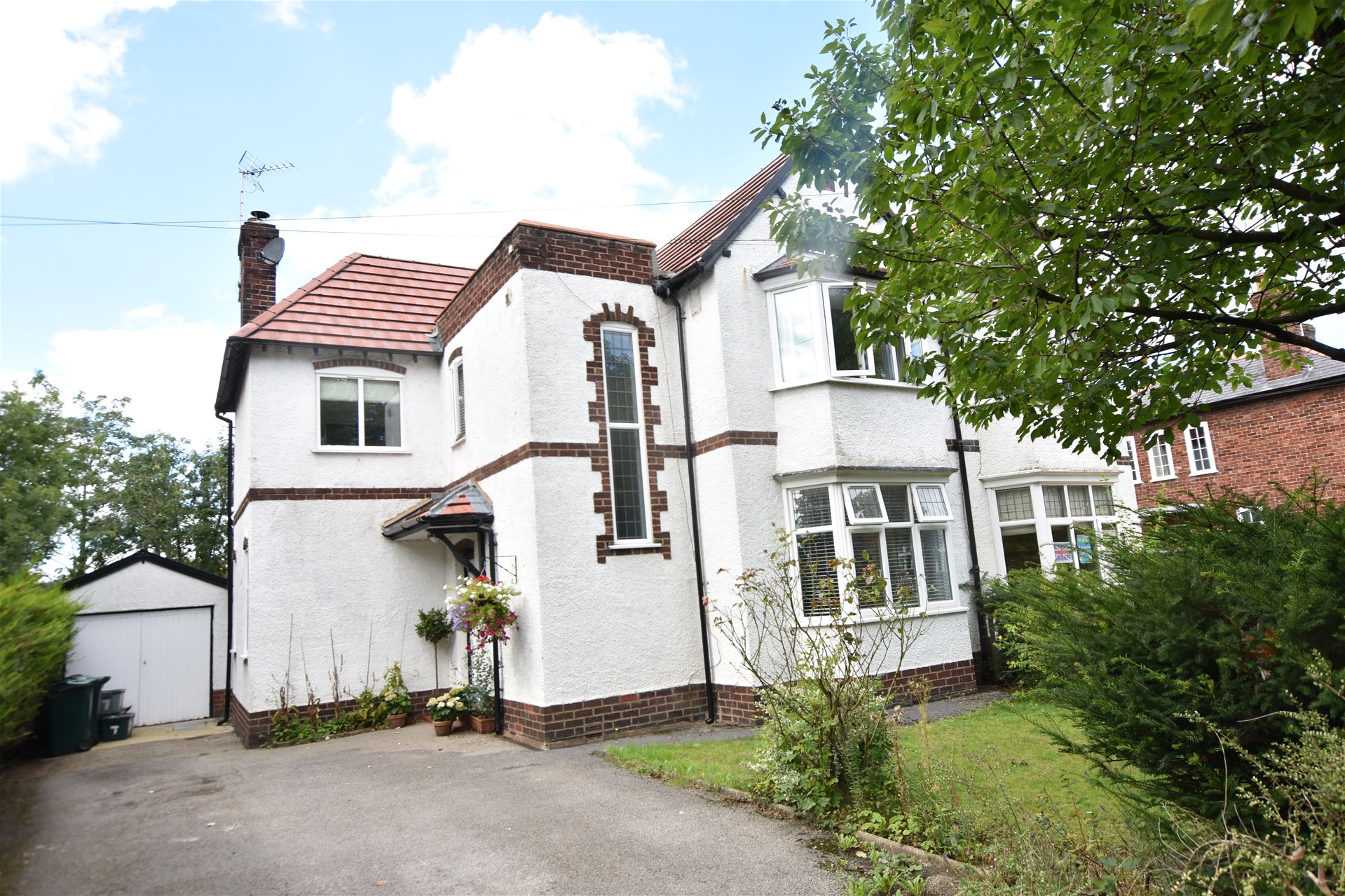 Property in Selkirk Road, Chester, CH4