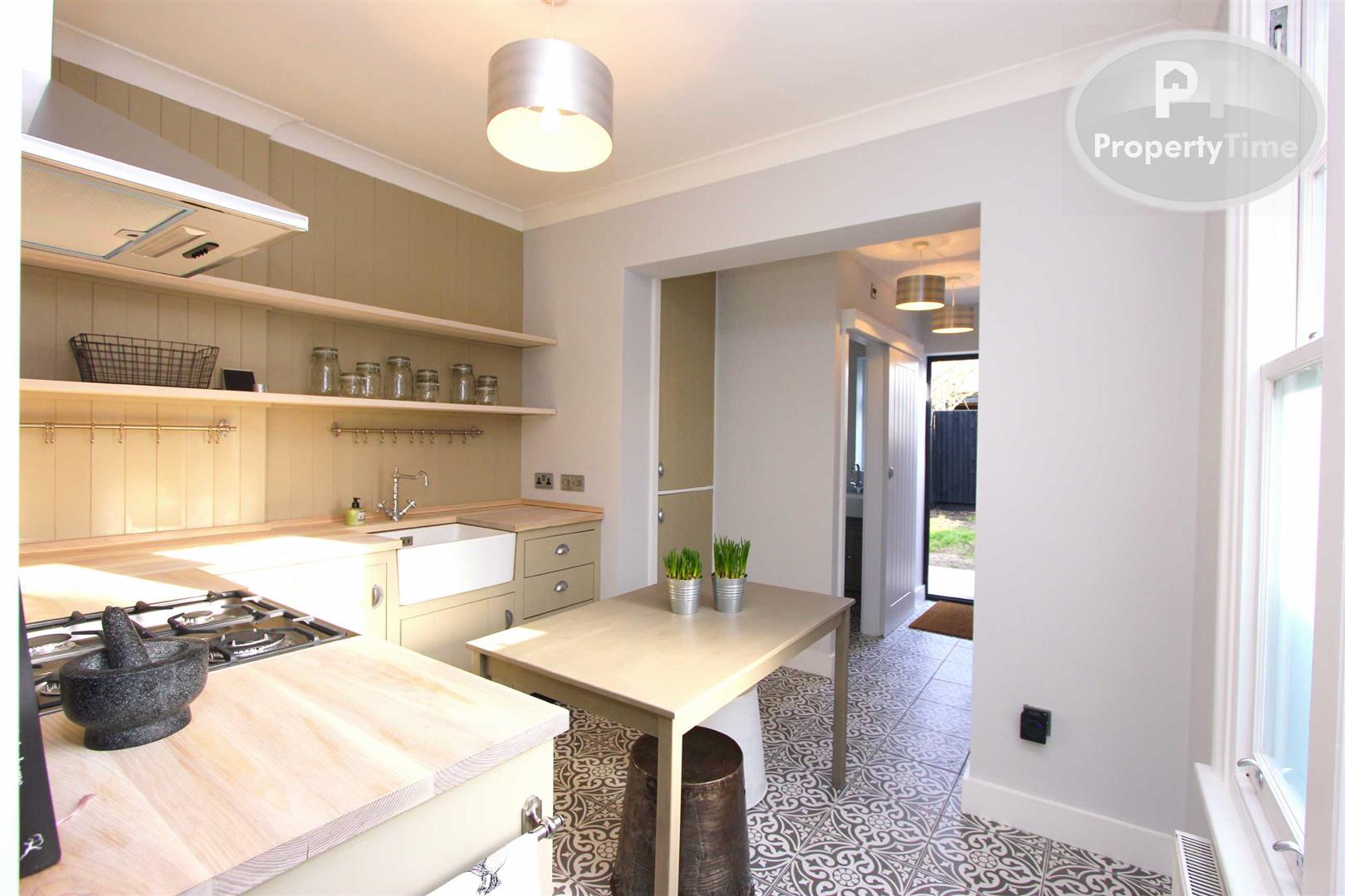 Moselle Avenue, Wood Green, N22