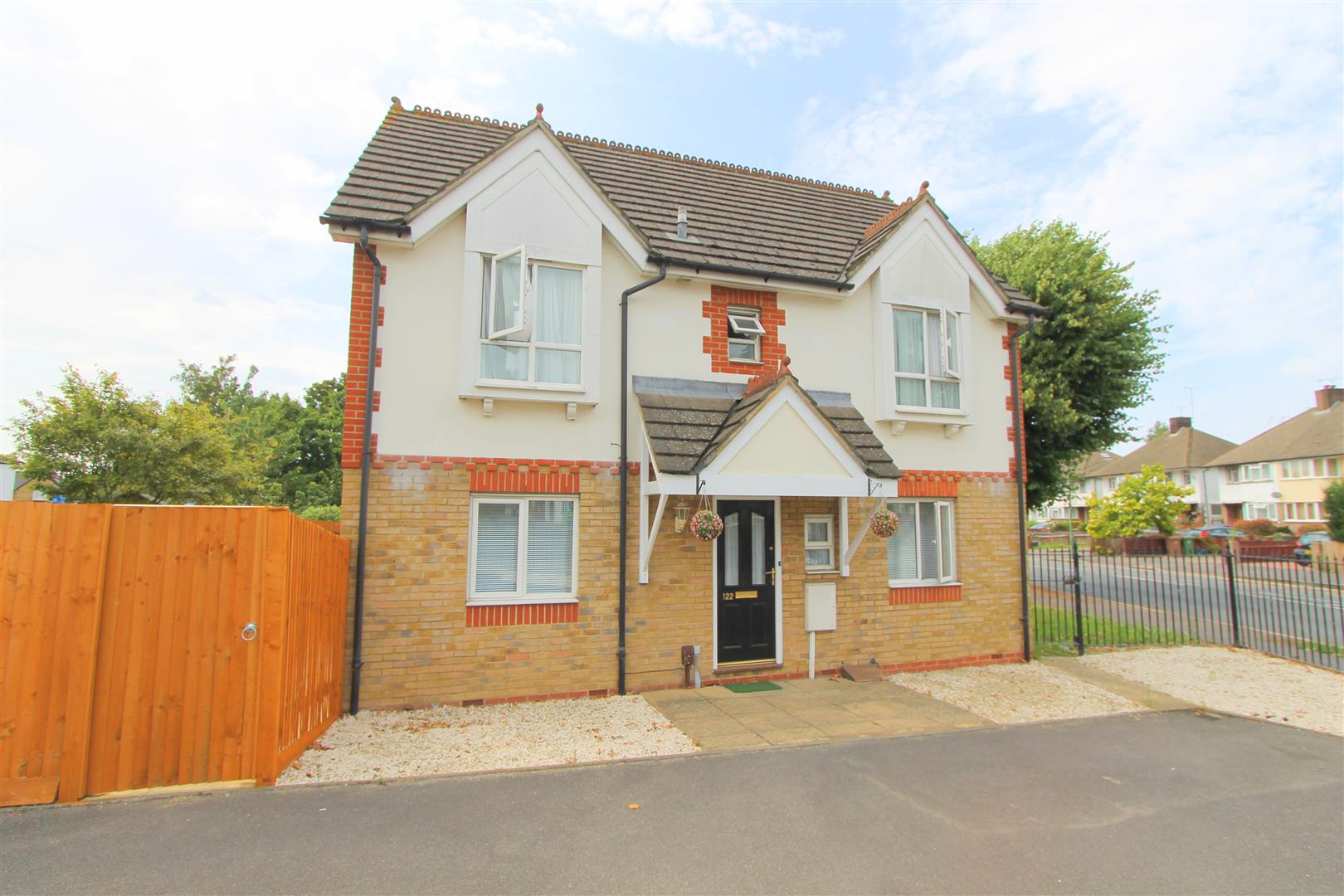 Property in Benhill Avenue, Sutton, Surrey, SM1 4DL