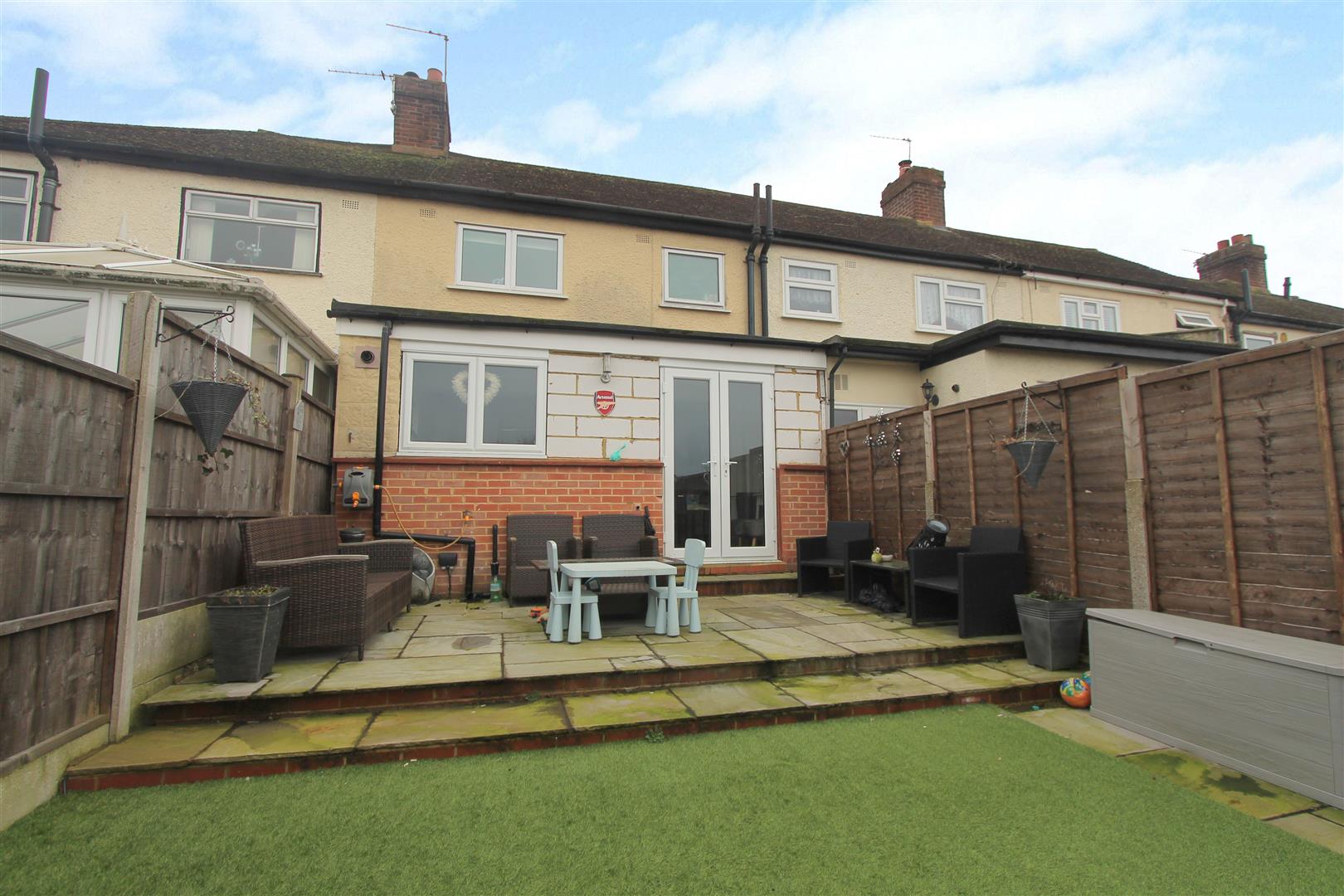 Property in Buckland Way, Worcester Park, Surrey, KT4 8NP