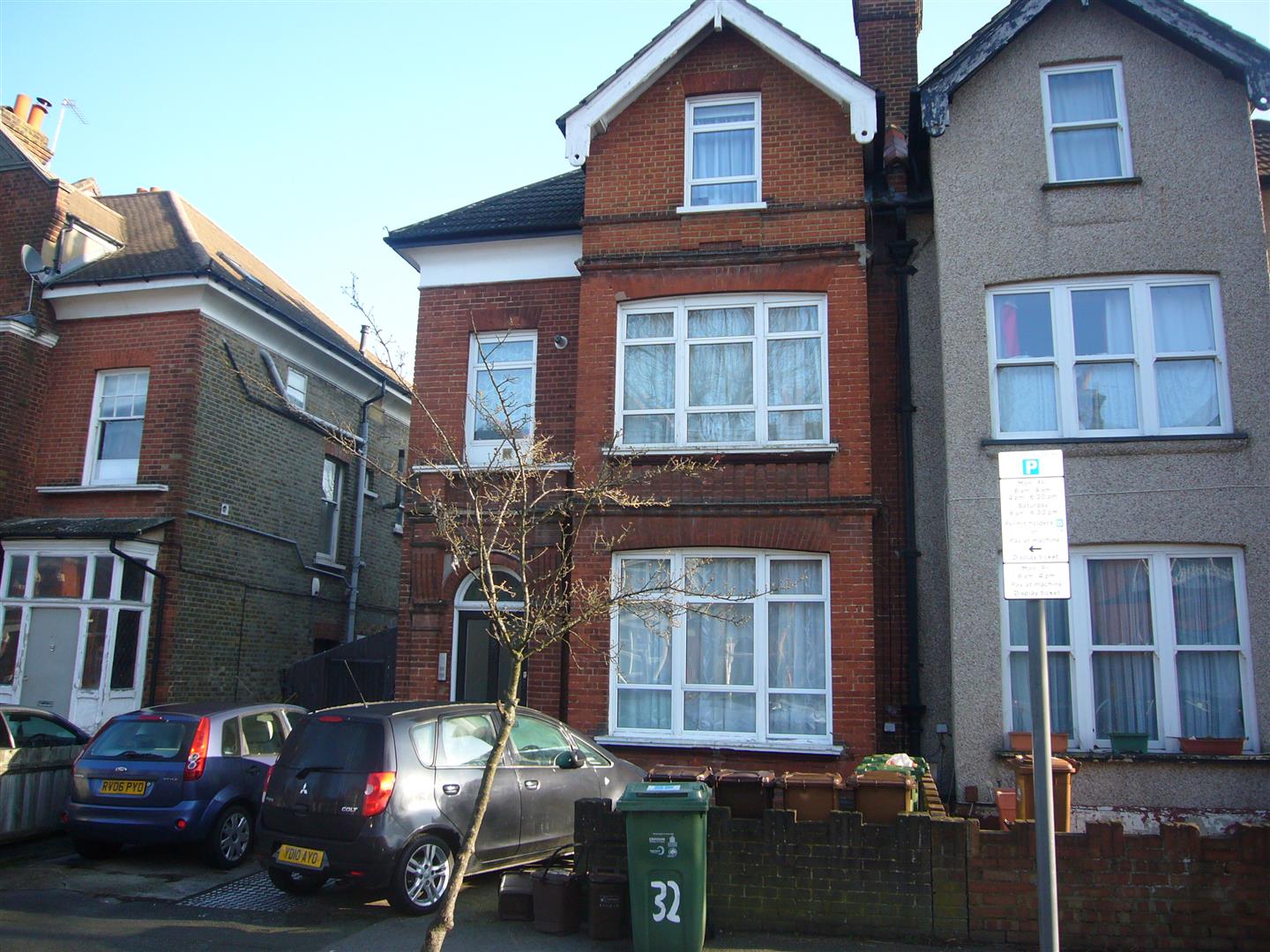 Property in St. James Road, Sutton, Surrey, SM1 2TN