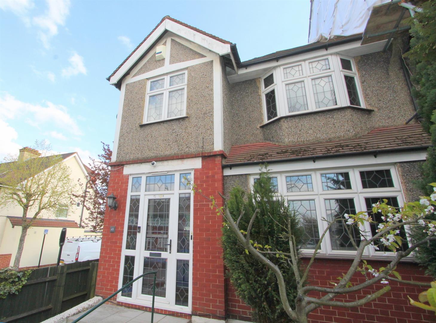 Property in Croydon Road, Beddington, Croydon, London, CR0 4QE