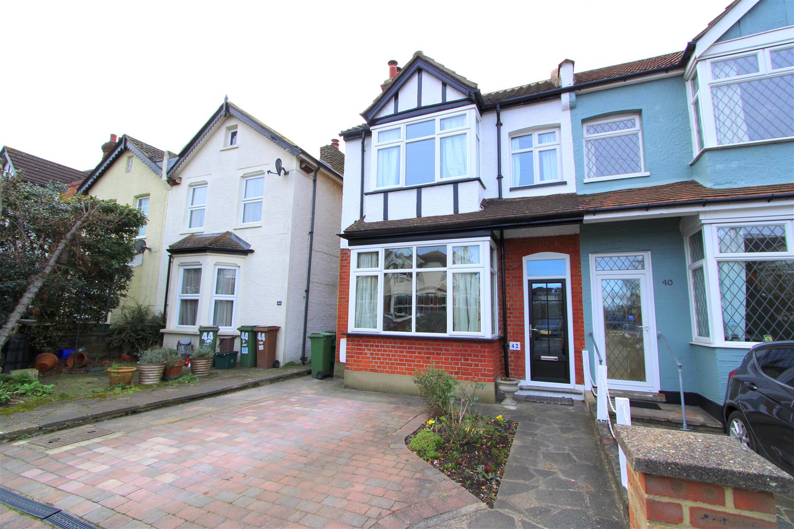 Property in Taylor Road, Wallington, London, SM6 0AX