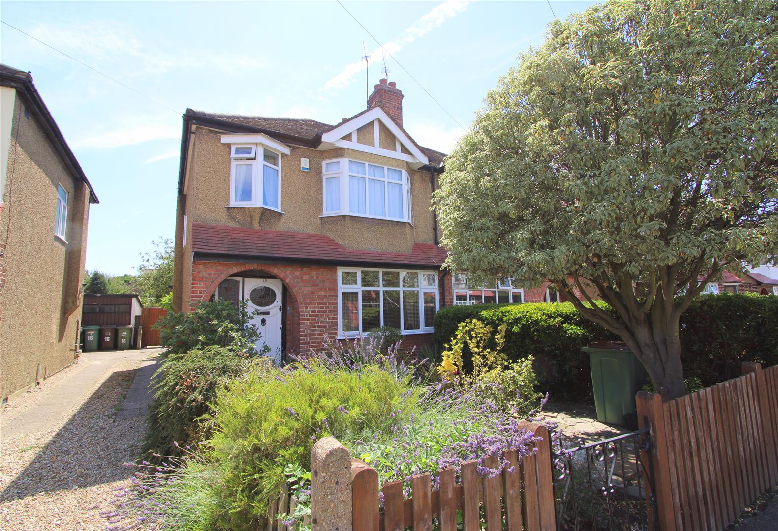 Property in Elmwood Close, Wallington, Surrey, SM6 7EF