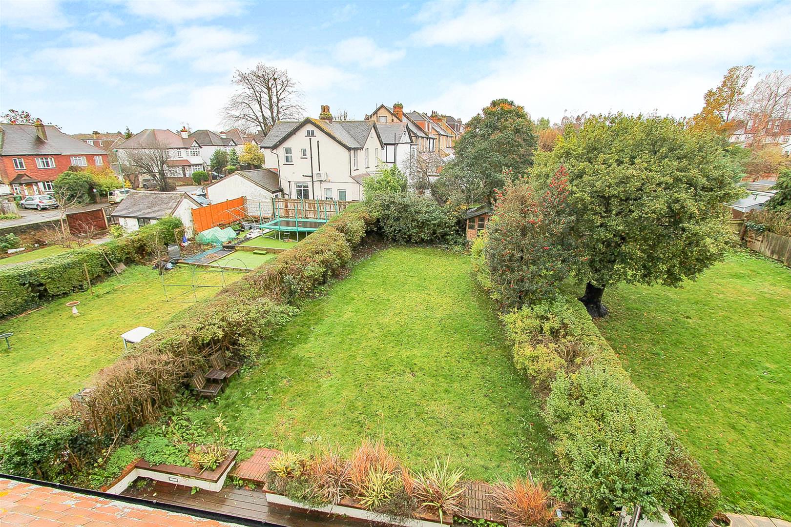 Property in Stanley Park Road, Carshalton on the Hill, SM5 3HX