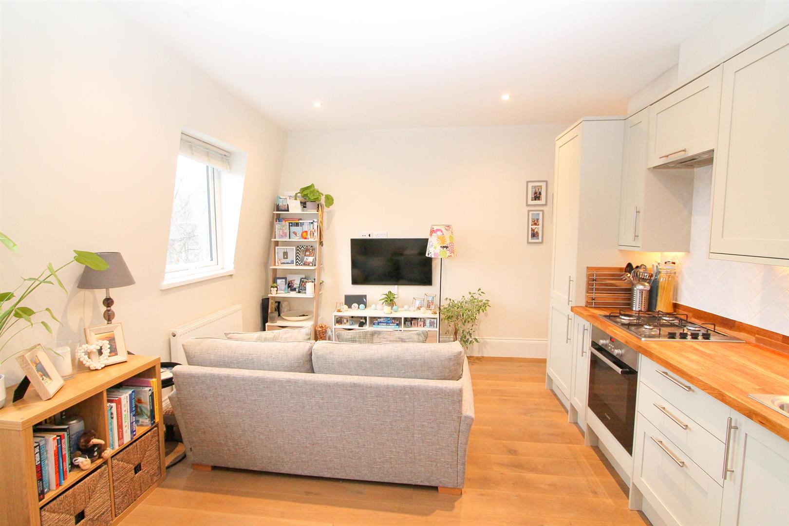 Property in Belmont Road, Wallington, Surrey, SM6 8TB