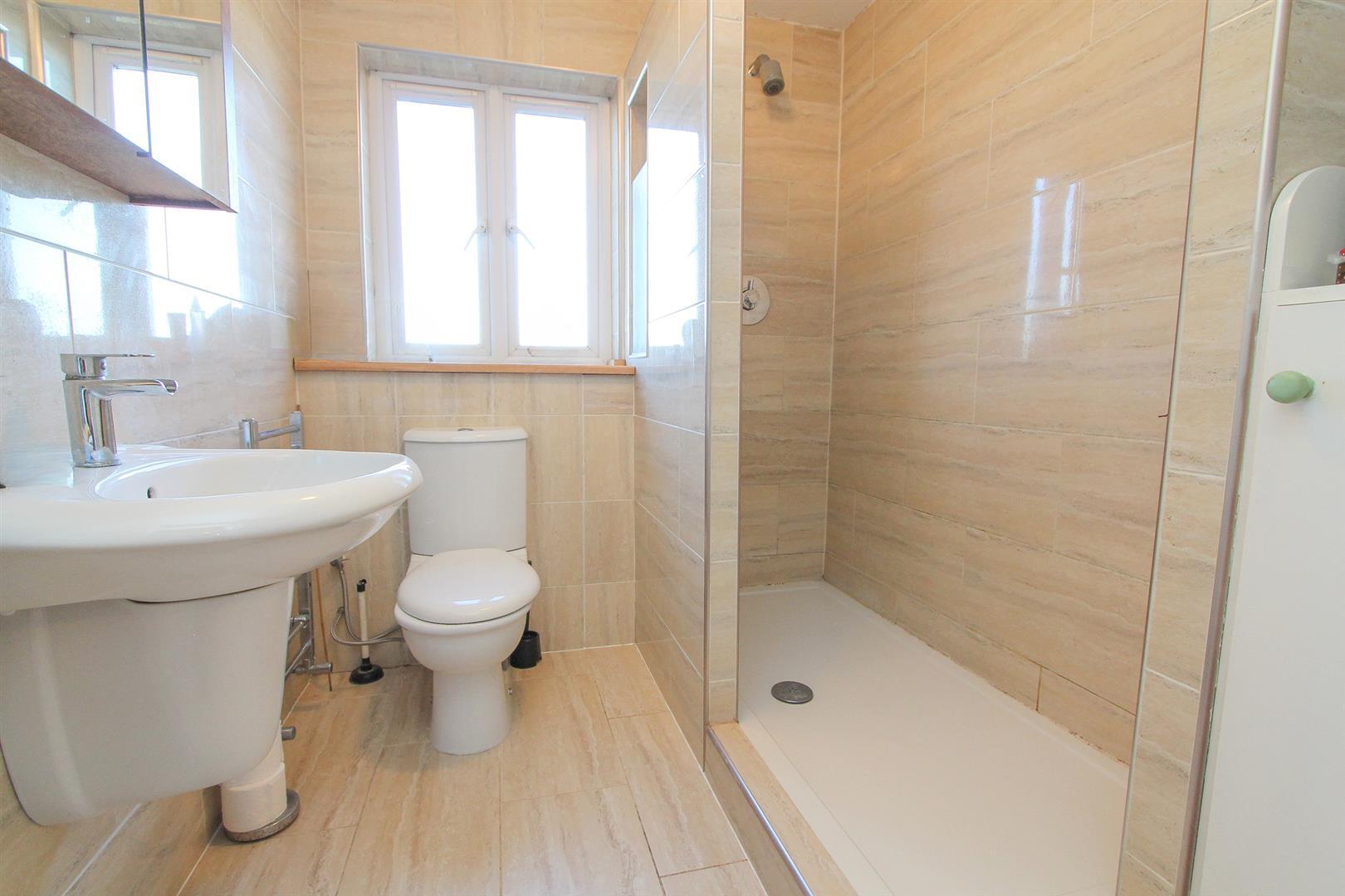 Property in Cobham Close, Wallington, SM6 9DS