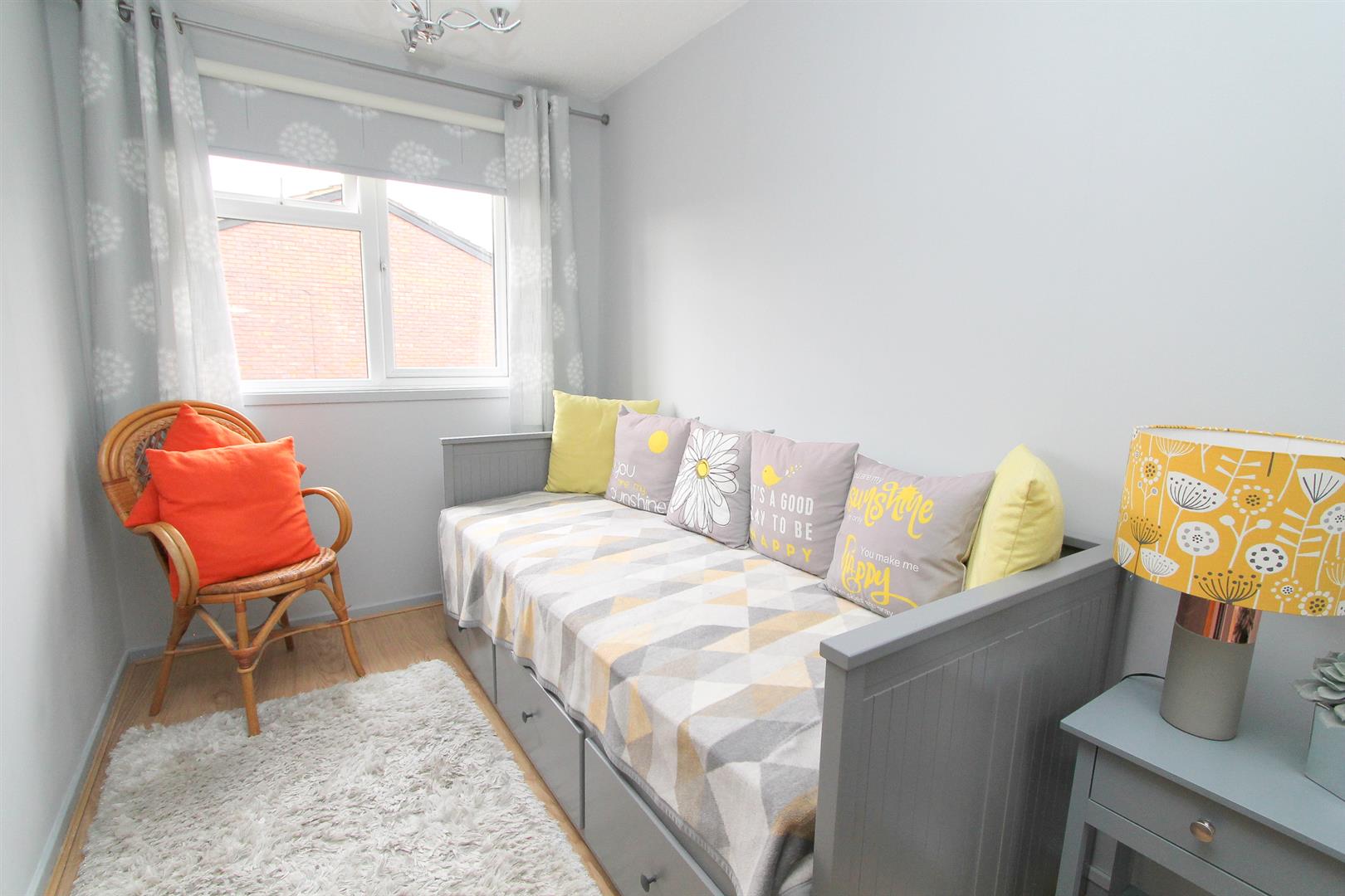 Property in Plough Lane Close, Wallington, SM6 8JN