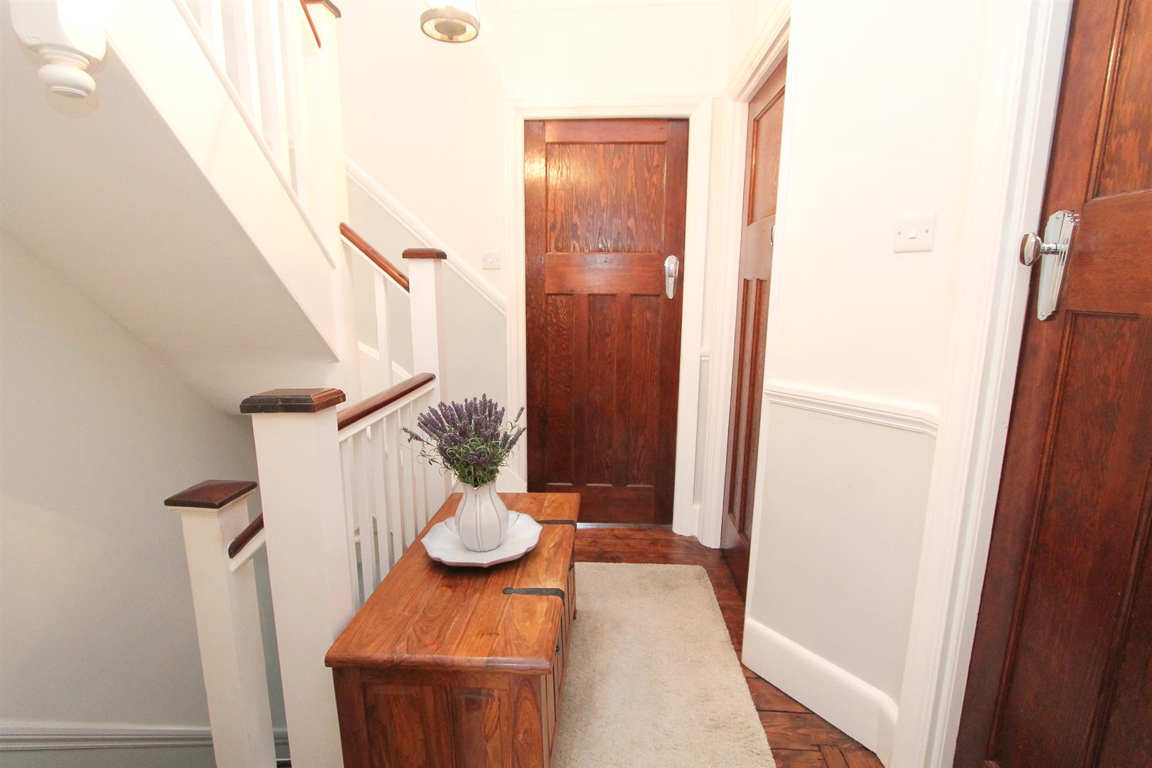 Property in Nightingale Road, Carshalton, SM5 2DQ